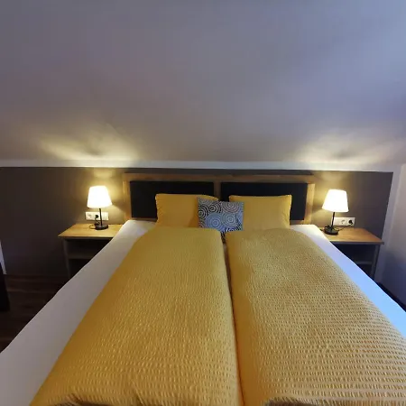 Haus Viktoria شقة